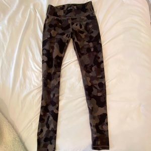 Camo Athleta Girl Leggings